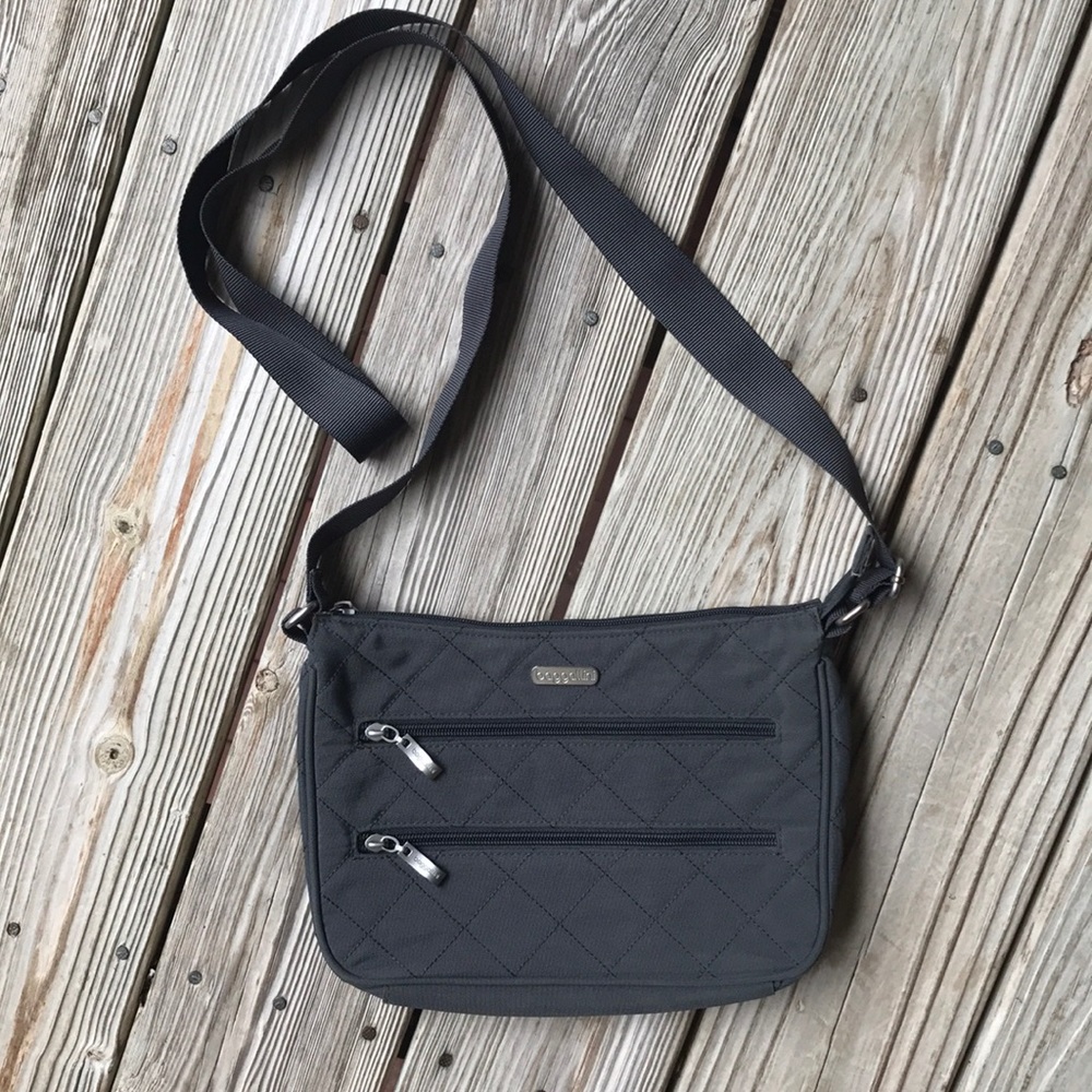 Baggallini crossbody purse